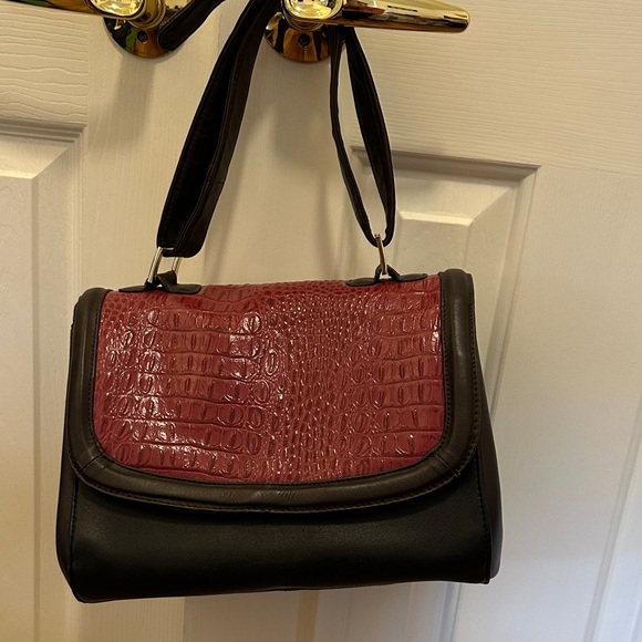 Paradox Black and Red Croc-Embossed Shoulder Bag - Picture 1 of 4